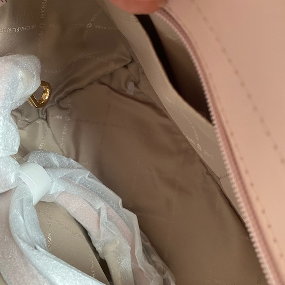 Michael Kors Selma purse NWT - Picture 13 of 16